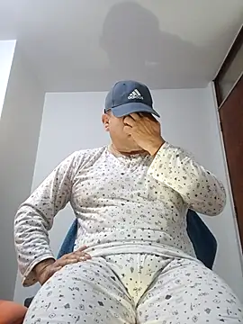 Snapshot of chicoguapo8 chatting on September 2025 01:05:01 PM chicoguapo8 online show from September 2025 01:05:01 PM