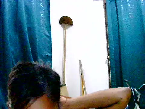 Ansh1307 online show from April 2026 09:39:33 PM