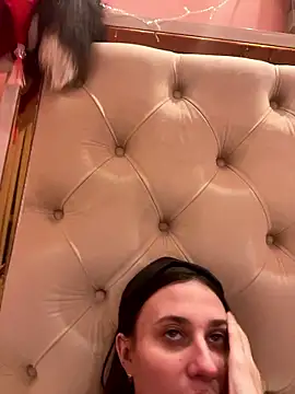 Flossy Vettie online show from January 2026 07:30:01 PM