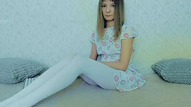 Snapshot of YourCaramel chatting on February 2025 11:27:02 AM YourCaramel online show from February 2025 11:27:02 AM