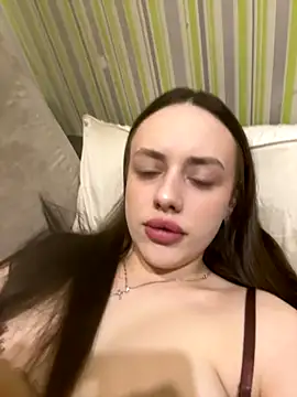 Lisaaan online show from January 2026 12:51:02 PM