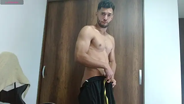 Noah jhonsonn online show from February 2025 01:30:01 PM