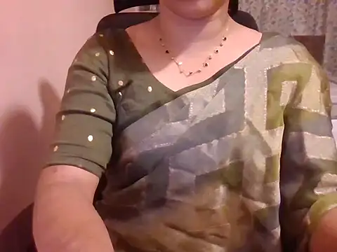 Pinky 4 online show from September 2025 07:51:02 PM