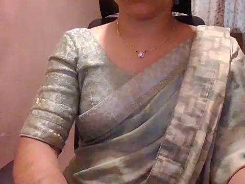 Snapshot of Pinky_4 chatting on June 2026 09:23:01 AM Pinky 4 online show from June 2026 09:23:01 AM