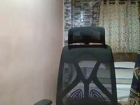 Snapshot of Pinky_4 chatting on July 2026 05:37:01 AM Pinky 4 online show from July 2026 05:37:01 AM