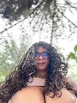 Simone Miller online show from May 2026 07:44:02 PM