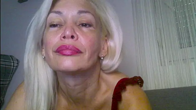 EvaaMina online show from July 2026 06:47:02 AM