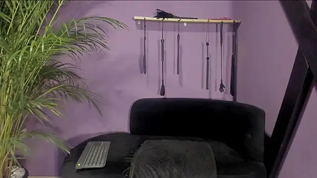 kathe hot online show from April 2026 07:52:02 PM