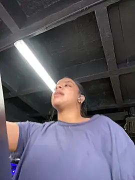 Snapshot of trianawhite chatting on January 2025 09:59:01 PM trianawhite online show from January 2025 09:59:01 PM