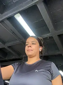 Snapshot of trianawhite chatting on February 2025 07:27:02 PM trianawhite online show from February 2025 07:27:02 PM