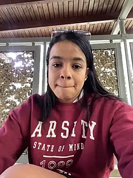 Snapshot of trianawhite chatting on October 2025 02:24:02 PM trianawhite online show from October 2025 02:24:02 PM