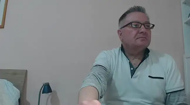 YOU6me online show from January 2025 03:58:01 PM