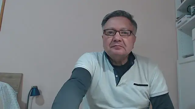 YOU6me online show from February 2025 06:09:02 PM