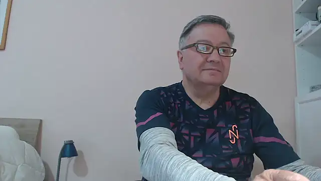 YOU6me online show from March 2025 02:45:02 PM