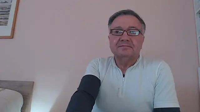 YOU6me online show from December 2025 02:11:01 PM