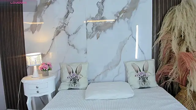 hannahill69 online show from March 2026 05:13:01 AM