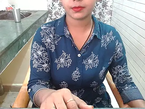 LovingPihu online show from October 2025 05:30:01 AM