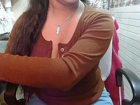 LovingPihu online show from January 2026 05:32:01 AM