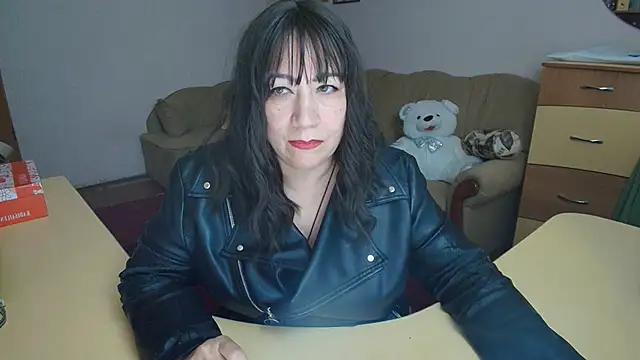 Lucretia Goldi  online show from March 2025 05:34:02 PM