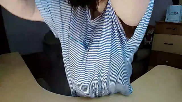 Snapshot of Lucretia_Goldi_ chatting on February 2026 01:51:02 PM Lucretia Goldi online show from February 2026 01:51:02 PM