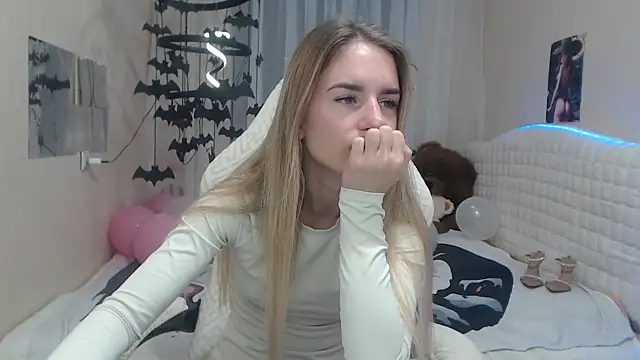 DeboraHorny online show from October 2025 06:03:01 AM