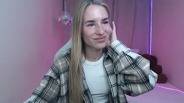 Snapshot of DeboraHorny chatting on May 2026 06:10:02 AM DeboraHorny online show from May 2026 06:10:02 AM