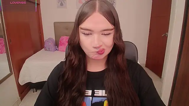 Miley Baker online show from February 2026 03:28:01 PM