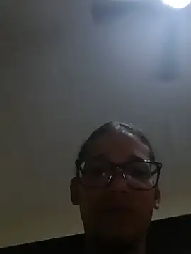 Yanwoods420 online show from June 2026 02:45:02 AM