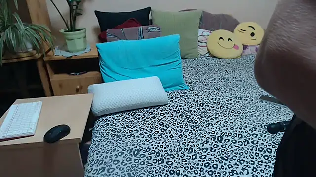 Margaret-milf online show from September 2025 05:35:01 PM