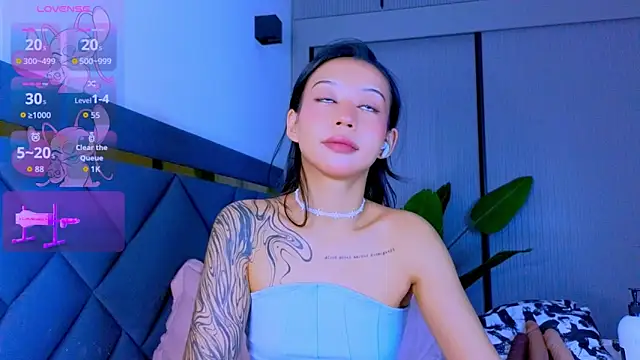 Mia Tin online show from April 2026 05:43:01 PM