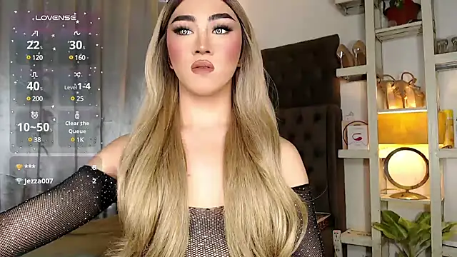 Snapshot of Local_Hoelyx chatting on December 2024 01:47:02 AM Local Hoelyx online show from December 2024 01:47:02 AM