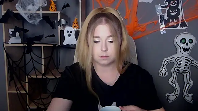 JessikaDaniel online show from October 2025 06:25:01 AM