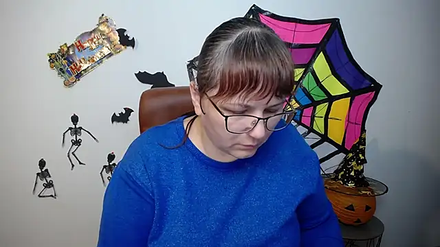 Snapshot of AliceInksSweetty chatting on October 2025 06:10:01 AM AliceInksSweetty online show from October 2025 06:10:01 AM