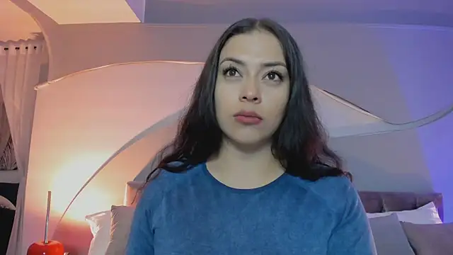 Nicolle W online show from February 2026 11:43:02 AM