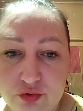 Snapshot of Rini333 chatting on April 2026 01:48:01 AM Rini333 online show from April 2026 01:48:01 AM