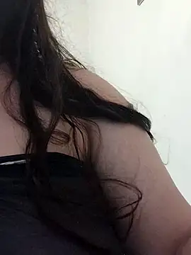 Srishtijain51 online show from July 2026 07:09:01 PM