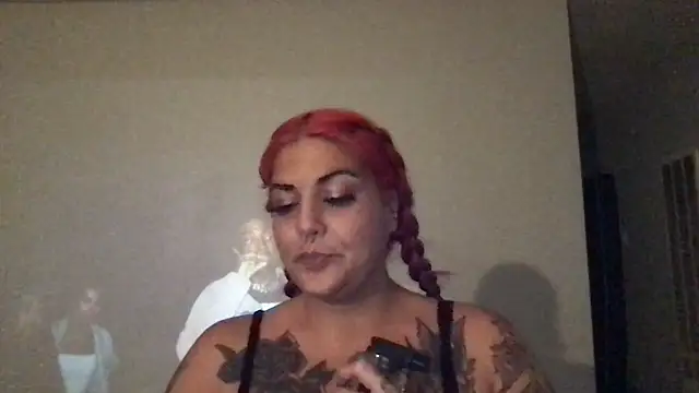 ShineyQuinn online show from February 2026 01:48:01 AM