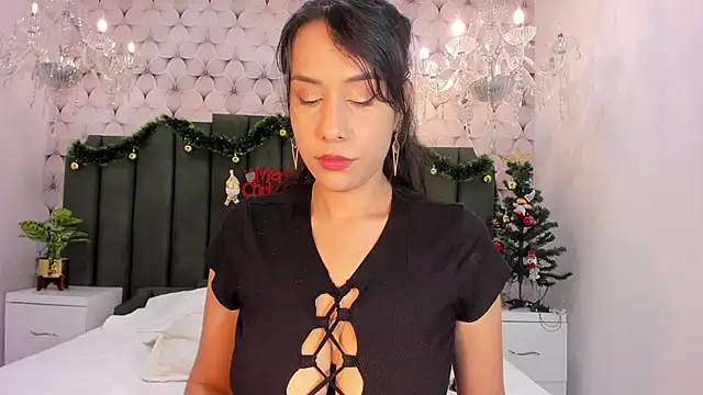 Snapshot of PilarJones_ chatting on December 2024 04:06:01 PM PilarJones online show from December 2024 04:06:01 PM