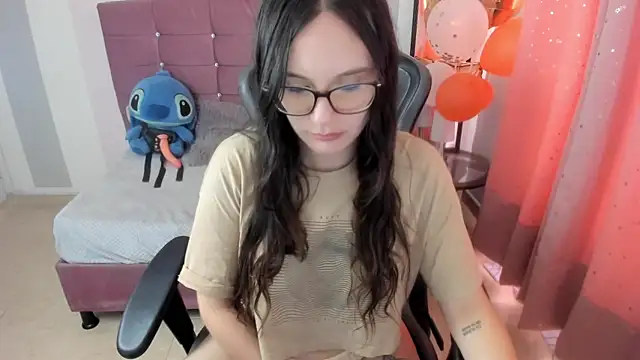 Snapshot of Wanda_sg chatting on May 2026 05:20:01 PM Wanda sg online show from May 2026 05:20:01 PM