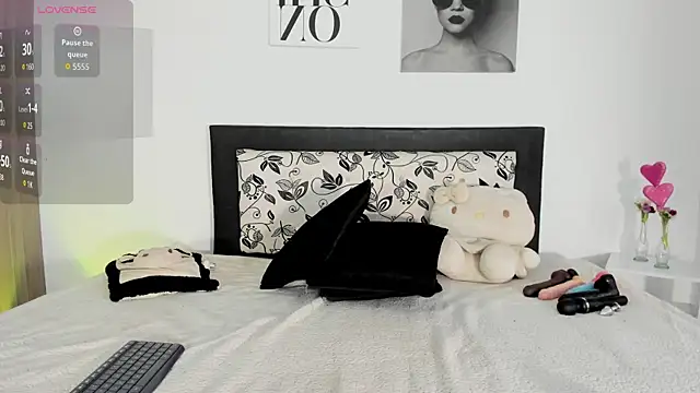 MiliMattel online show from October 2025 04:08:02 PM