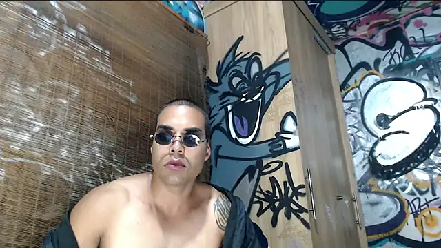 Justin Frank online show from April 2026 01:05:02 AM