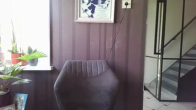 LiquidLeonie online show from March 2026 01:58:01 PM