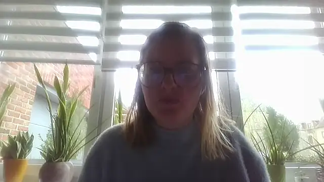 LiquidLeonie online show from March 2026 03:23:02 PM