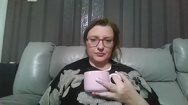 Snapshot of LiquidLeonie chatting on May 2026 03:12:02 AM LiquidLeonie online show from May 2026 03:12:02 AM
