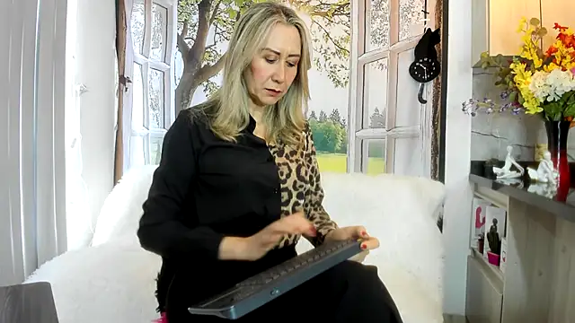 ashleymilf 1 online show from April 2026 03:32:02 PM