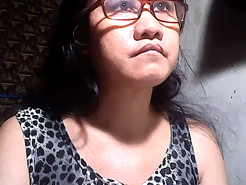 Snapshot of sweetsosie18 chatting on June 2026 10:19:01 AM sweetsosie18 online show from June 2026 10:19:01 AM