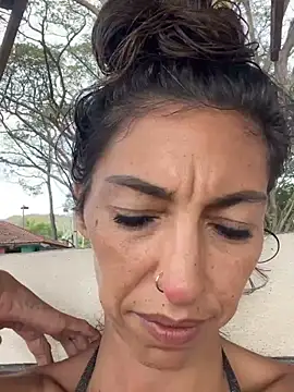 amanilouve online show from February 2025 06:53:02 AM