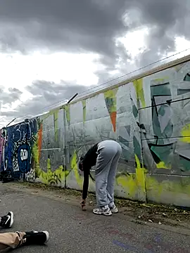 amanilouve online show from September 2025 02:43:01 PM