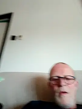 Snapshot of ClubbyEuphory chatting on January 2026 01:14:01 PM ClubbyEuphory online show from January 2026 01:14:01 PM