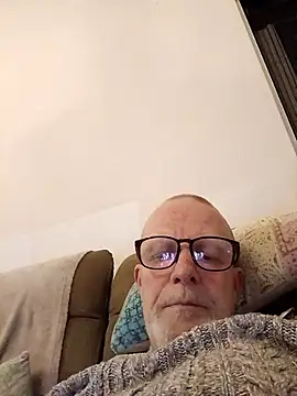 Snapshot of ClubbyEuphory chatting on February 2026 06:26:01 PM ClubbyEuphory online show from February 2026 06:26:01 PM